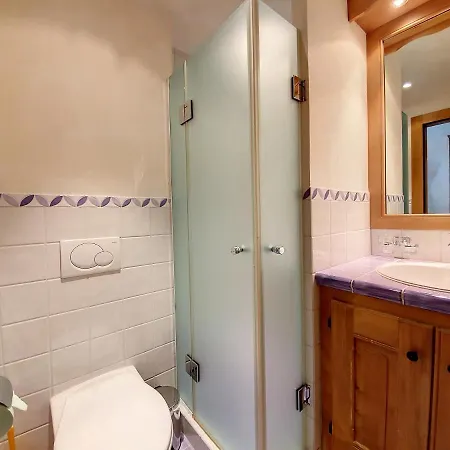 Apartamento Mettaney 210***** *
