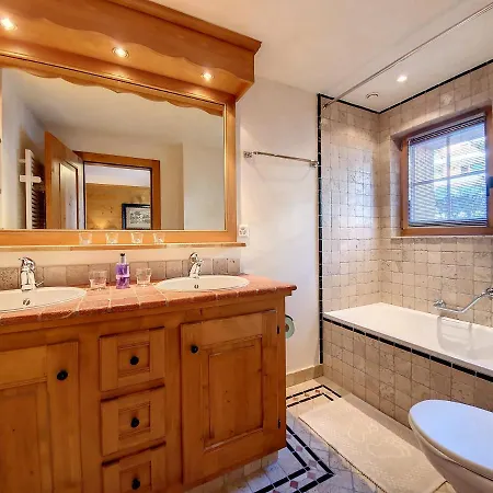Апартаменты Mettaney 210***** Вербье